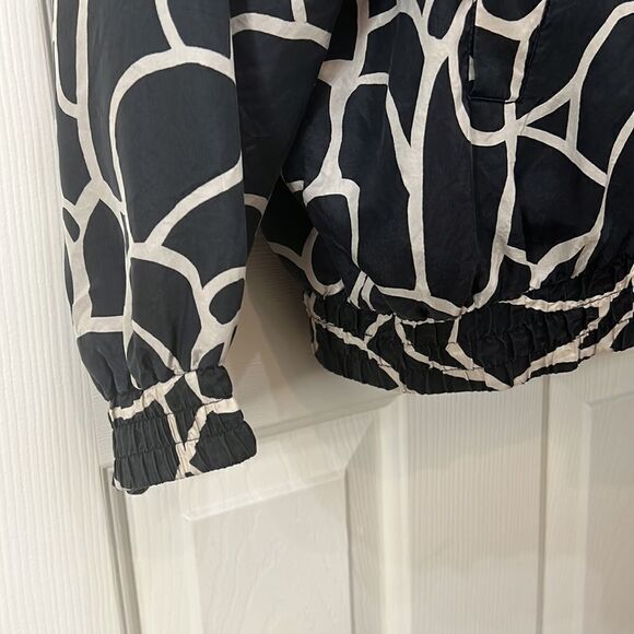 Fuda International Jacket Size Large 💯 Silk Woman’s Light Weight Zipper Front - Picture 4 of 12